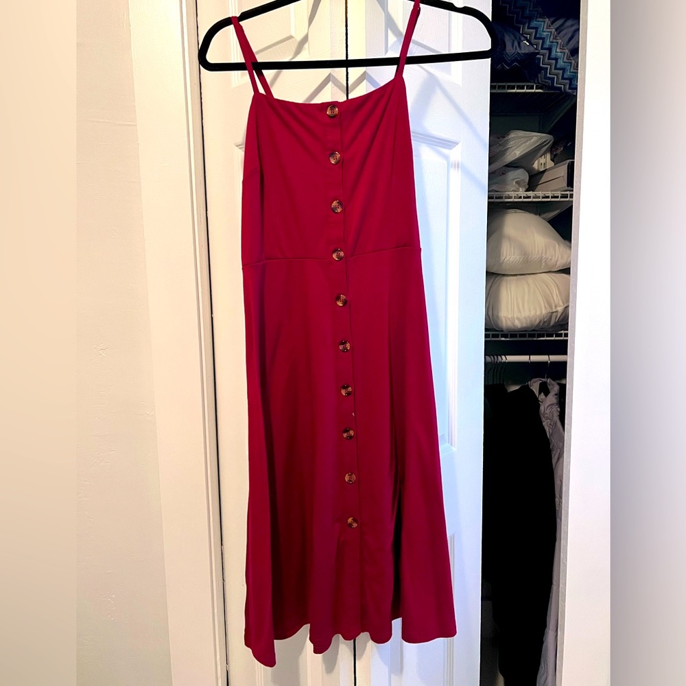 NEVER BEEN WORN Maxi Flowy Dress!